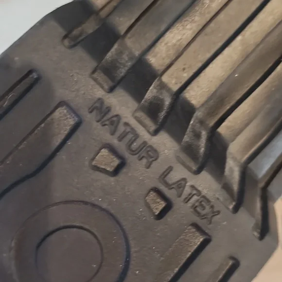 Think! Leather Shoes - Picture 6 of 7